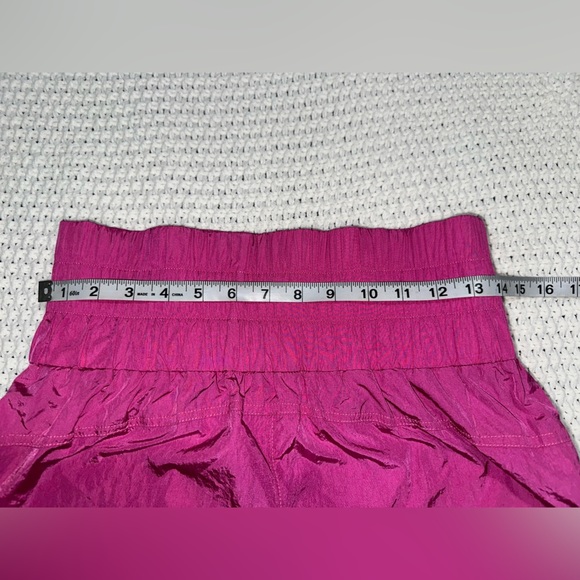 Talulah Pink Shorts Medium - Picture 4 of 7